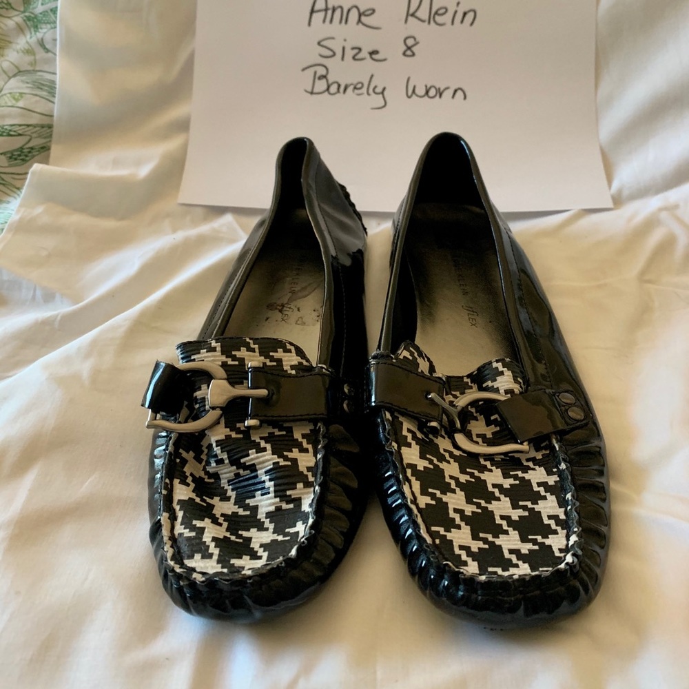 Anne Klein flats